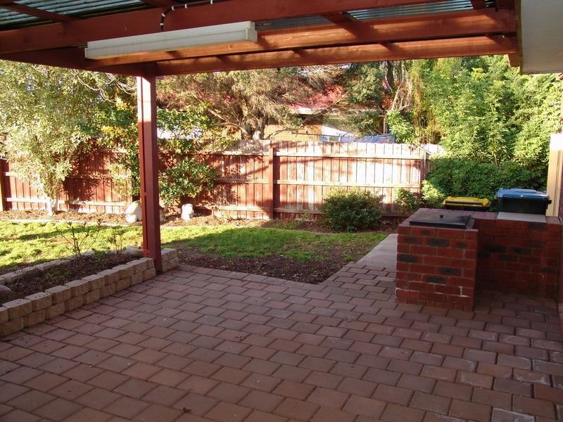 21 Weiskof Drive, Hoppers Crossing VIC 3029