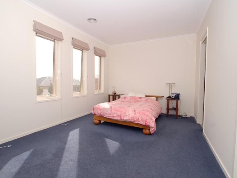 9 St Lukes Road, Tarneit VIC 3029