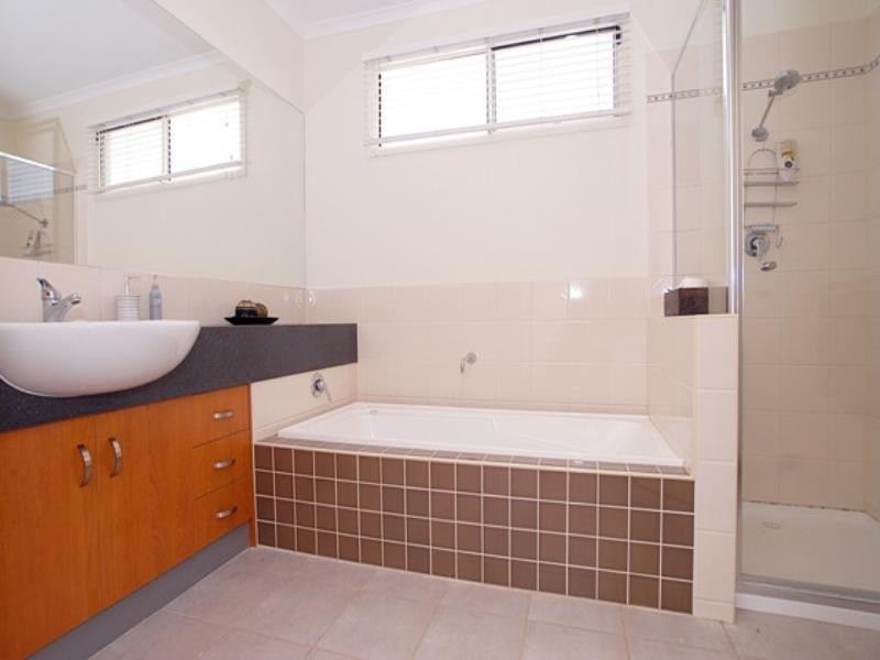 9 St Lukes Road, Tarneit VIC 3029