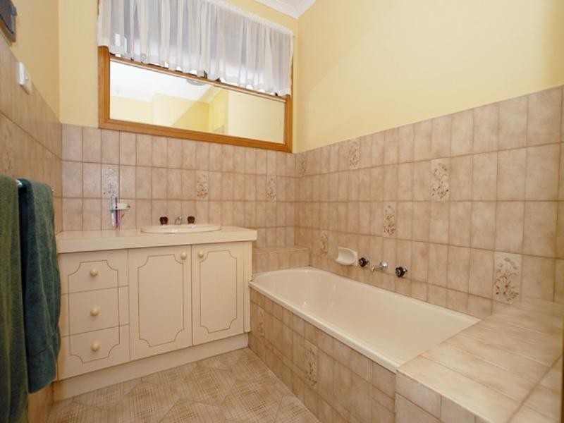 26 Hampstead Drive, Hoppers Crossing VIC 3029