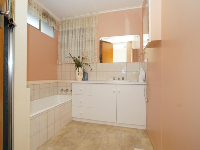 50 Market Road, Werribee VIC 3030