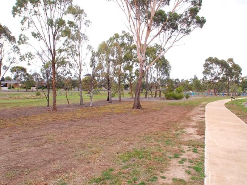 21 Ridge Drive, Wyndham Vale VIC 3024