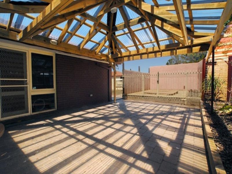 2 Nicklaus Drive, Hoppers Crossing VIC 3029