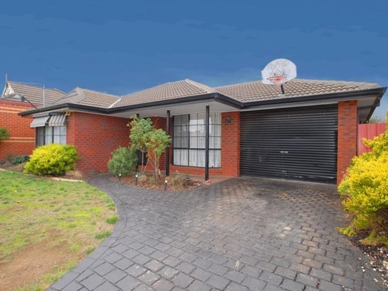 15 Mirambeek Road, Hoppers Crossing VIC 3029