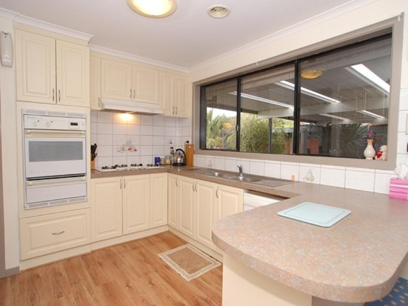 15 Mirambeek Road, Hoppers Crossing VIC 3029