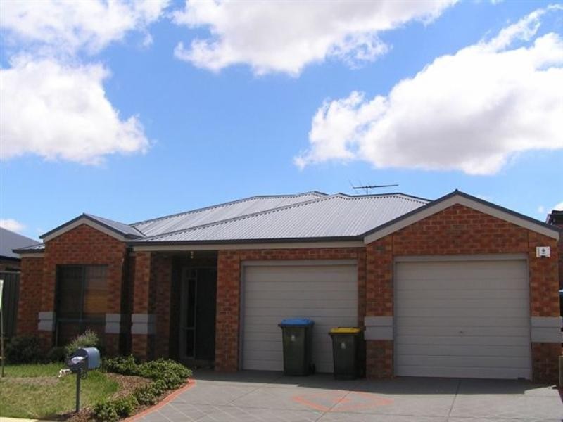 28 Condamine Avenue, Wyndham Vale VIC 3024