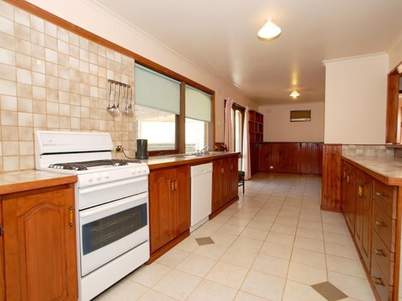 54 Parramatta Road, Werribee VIC 3030