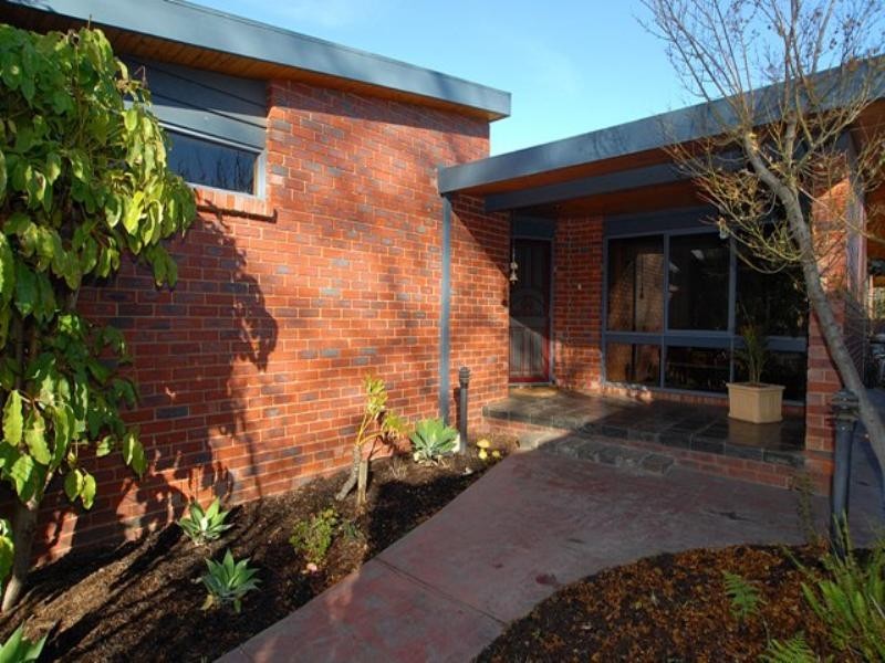 14 Wattamolla Avenue, Werribee VIC 3030