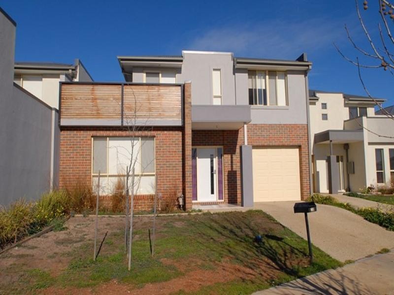 20 East Cornhill Drive, Point Cook VIC 3030