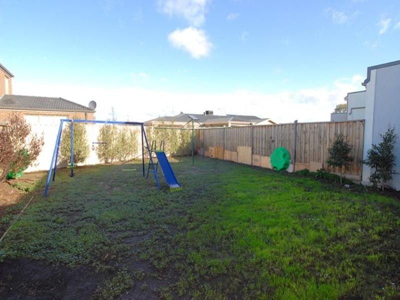 20 East Cornhill Drive, Point Cook VIC 3030