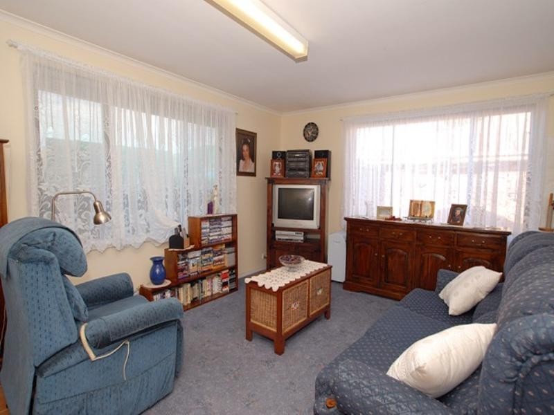 32 Barber Drive, Hoppers Crossing VIC 3029