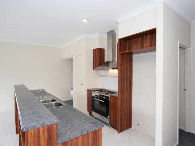 14 Vaughan Chase, Wyndham Vale VIC 3024