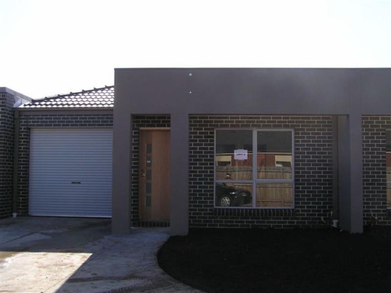 Unit 4 2-6 Anglia Court, Werribee VIC 3030