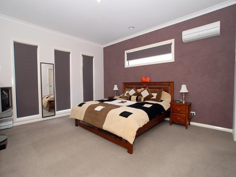 2 Stroud Glen, Tarneit VIC 3029