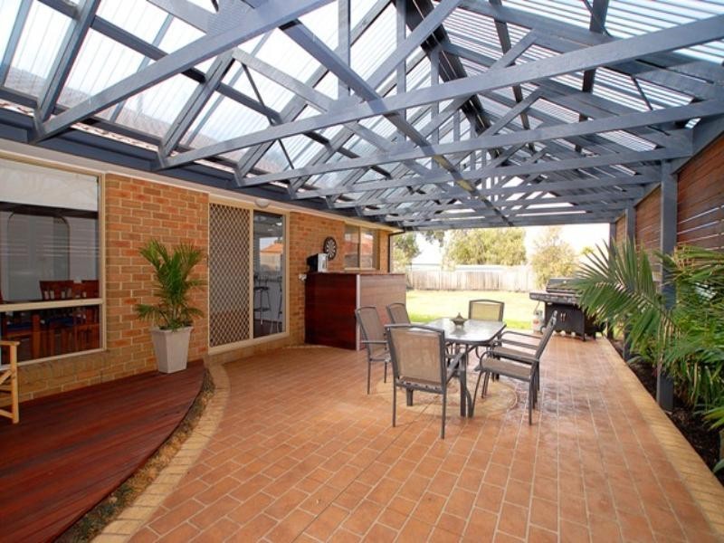 6 Maple Crescent, Hoppers Crossing VIC 3029