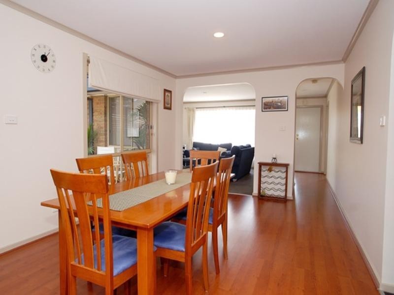 6 Maple Crescent, Hoppers Crossing VIC 3029