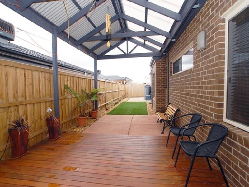 16 Swordgrass Avenue, Tarneit VIC 3029