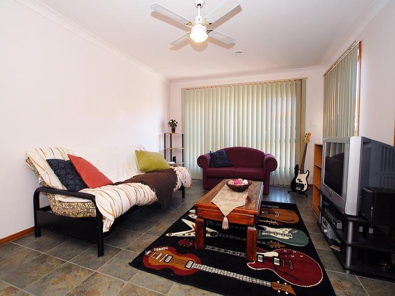 35 Bourke Crescent, Hoppers Crossing VIC 3029