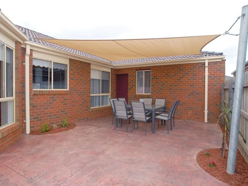 13 Mandarin Grove, Werribee VIC 3030