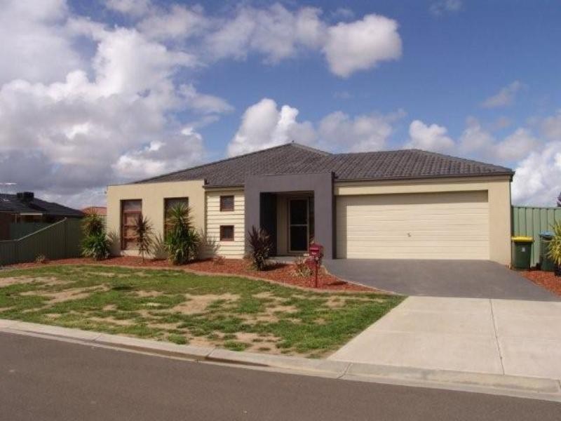 7 O’Loghlen Drive, Wyndham Vale VIC 3024
