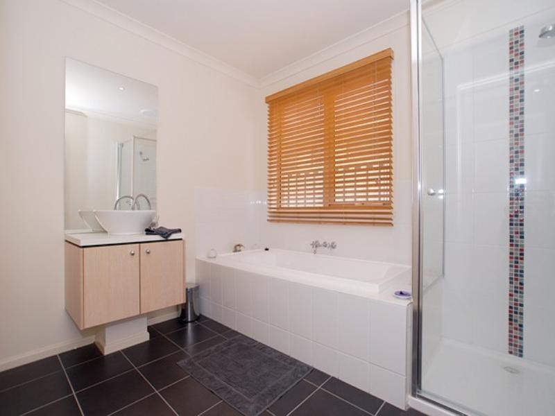 5 Hoddle Link, Wyndham Vale VIC 3024