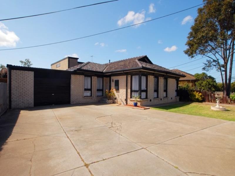 15 Barrot Avenue, Hoppers Crossing VIC 3029