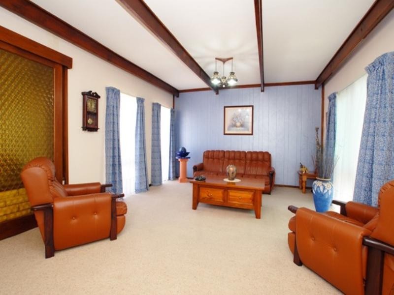 15 Barrot Avenue, Hoppers Crossing VIC 3029