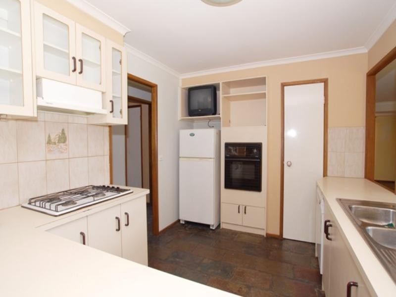 1 Whipbird Close, Werribee VIC 3030