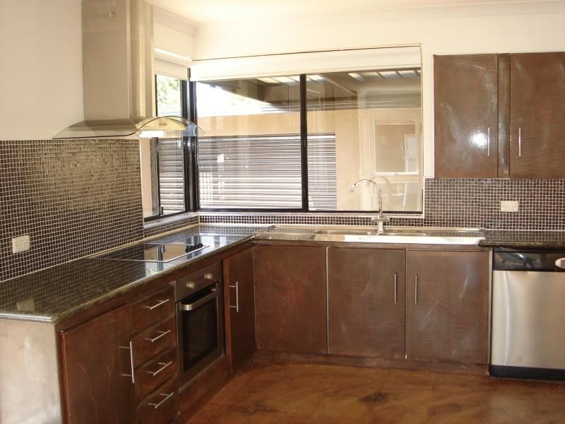 5 Glamorgan Avenue, Werribee VIC 3030