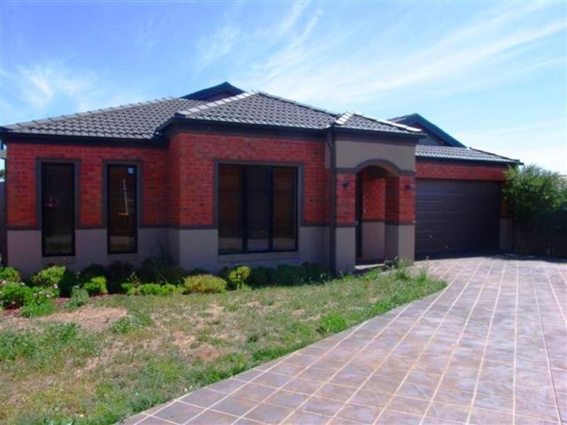 14 Dusky Crescent, Tarneit VIC 3029