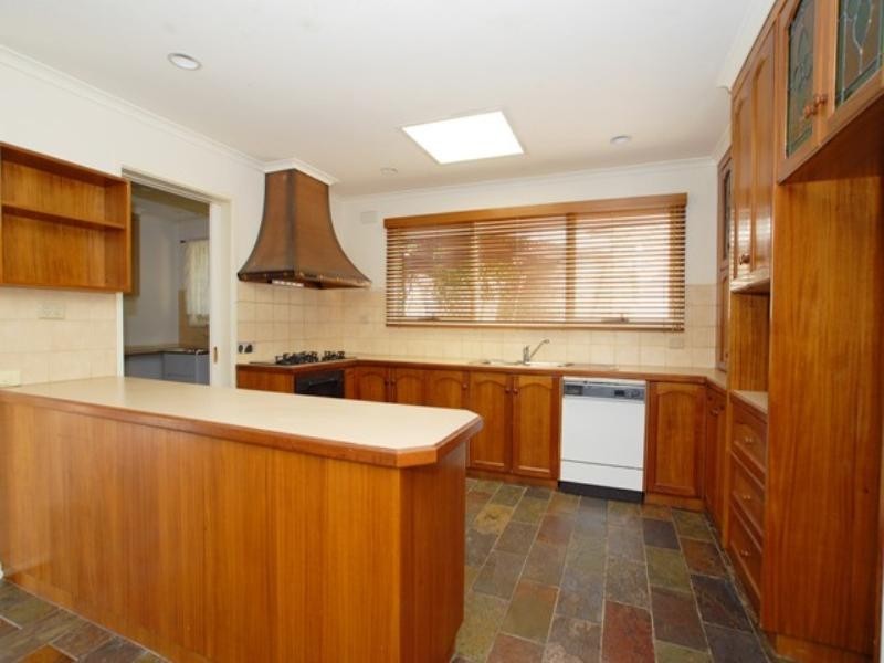 7 Karoola Court, Hoppers Crossing VIC 3029