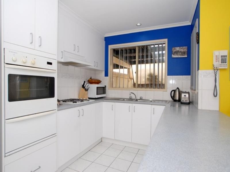 2 Boston Place, Hoppers Crossing VIC 3029