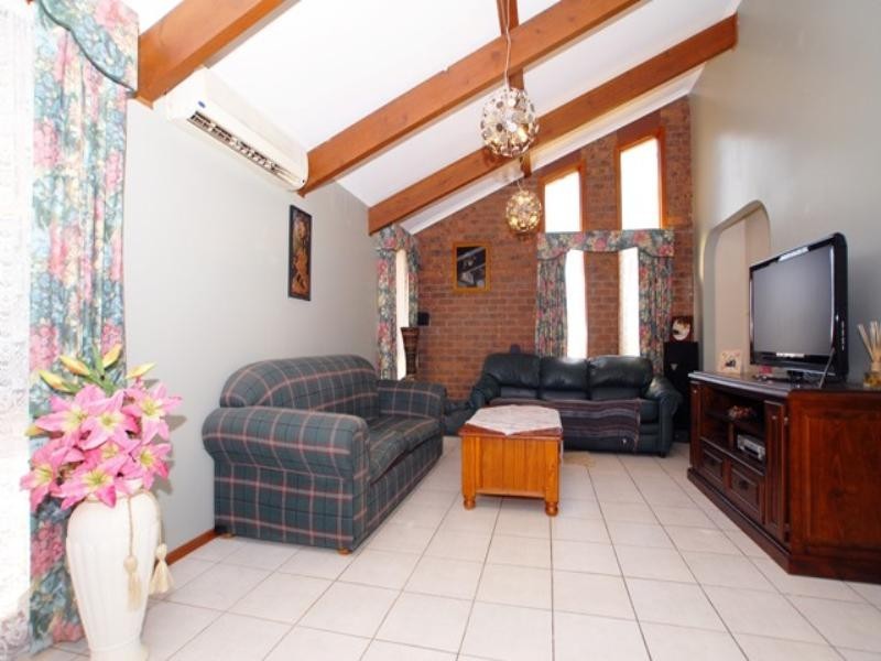 16 Mt Eagle Way, Wyndham Vale VIC 3024