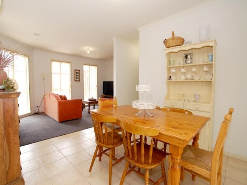 2/24 Harmony Drive, Tarneit VIC 3029