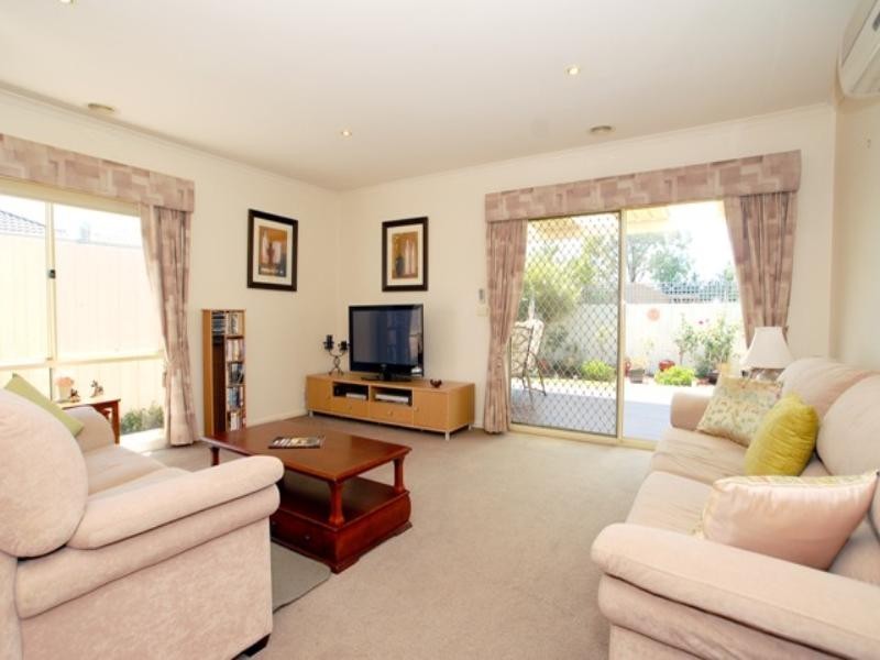 1/7 Anglia Court, Werribee VIC 3030