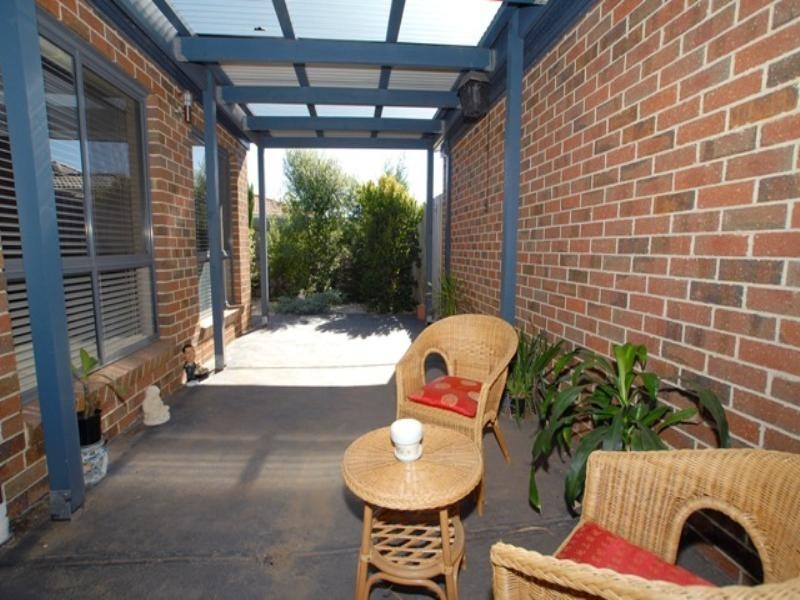 1/15 Malleehen Street, Werribee VIC 3030