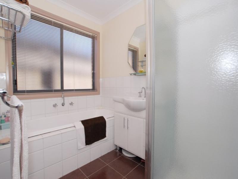 1/15 Malleehen Street, Werribee VIC 3030
