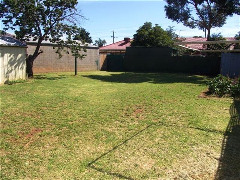 20 Vincent Crescent, Werribee VIC 3030