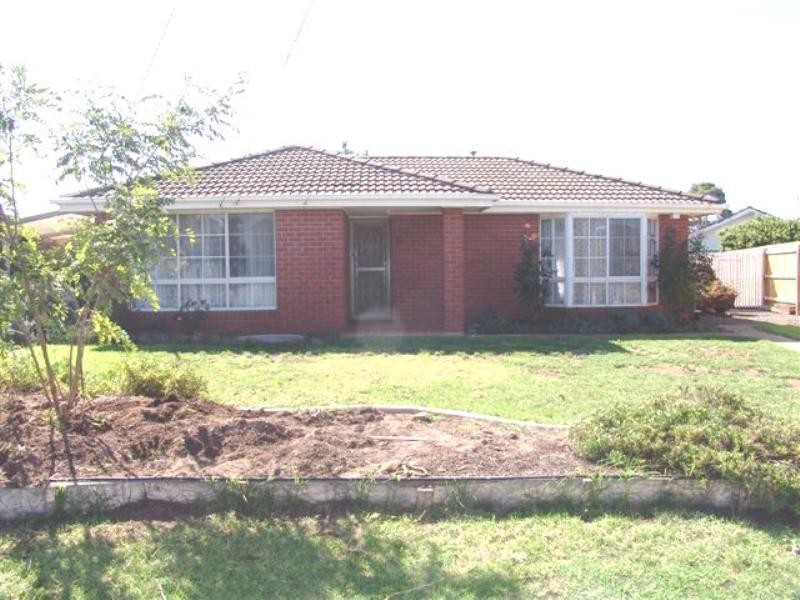 4 Berri Court, Hoppers Crossing VIC 3029