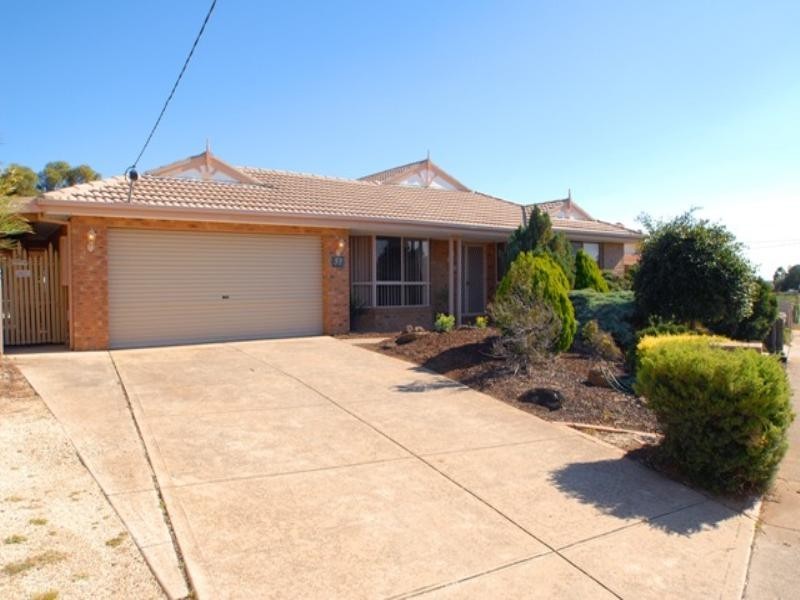 53 Black Forest Road, Werribee VIC 3030