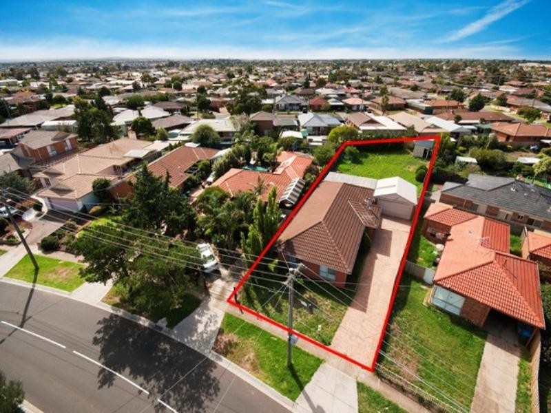 29 Cassowary Avenue, Werribee VIC 3030