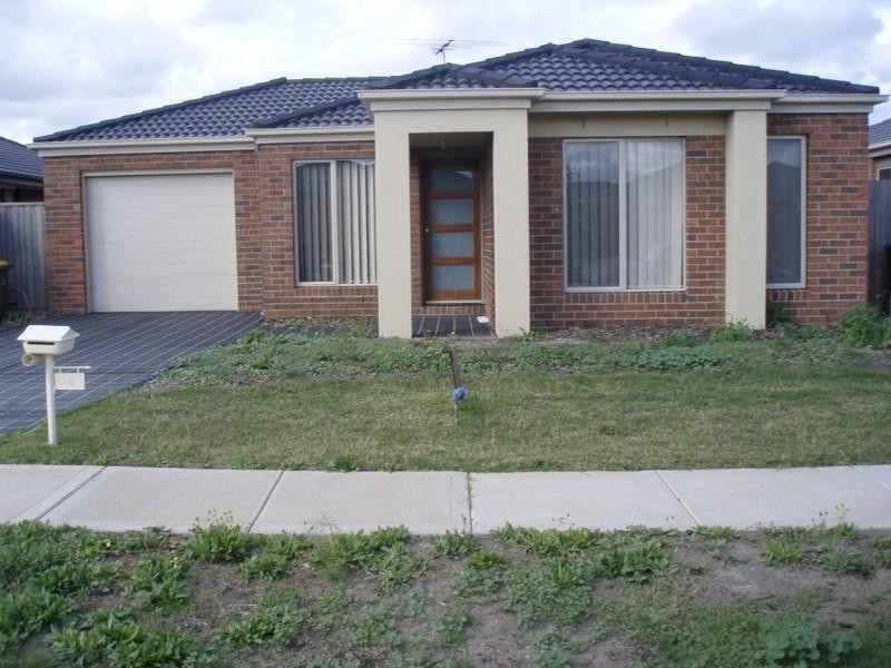 4 Poa Link, Wyndham Vale VIC 3024