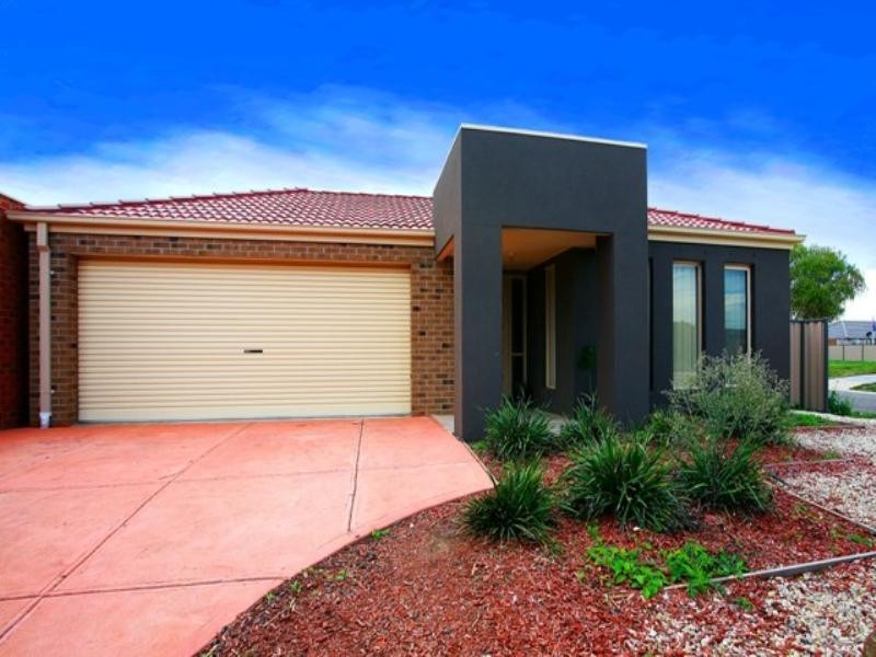 15 Bradman Drive, Tarneit VIC 3029