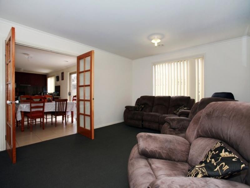 15 Bradman Drive, Tarneit VIC 3029