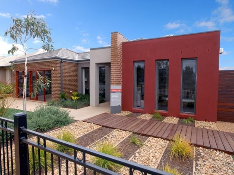 24 Hummingbird Boulevard, Tarneit VIC 3029