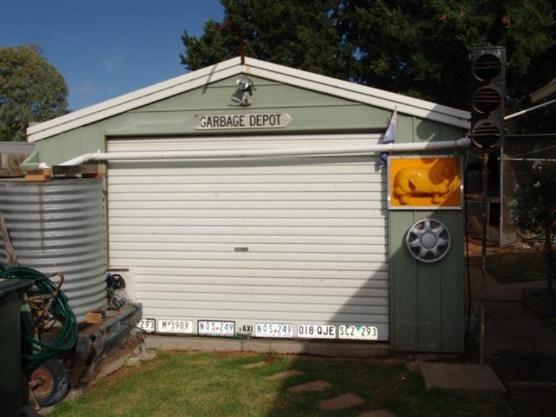 6 Woodhall Place, Tarneit VIC 3029