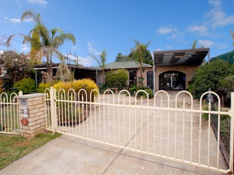 3 Pleasant Place, Wyndham Vale VIC 3024