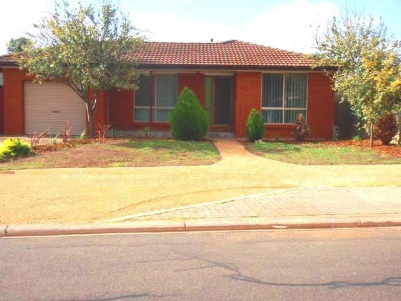 13 Tiber Close, Werribee VIC 3030