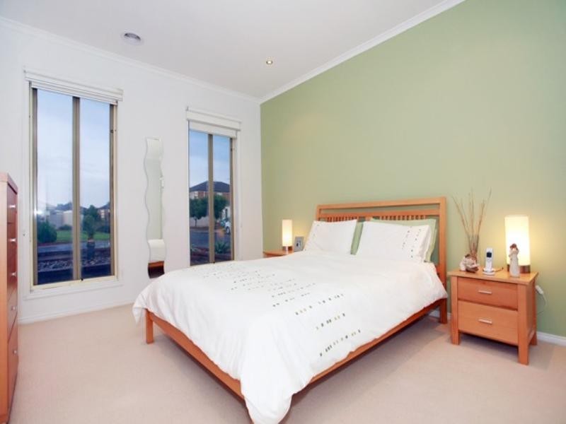12 Woodhall Place, Tarneit VIC 3029
