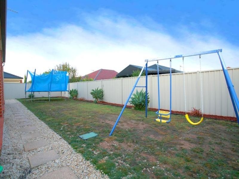 12 Woodhall Place, Tarneit VIC 3029